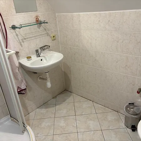 Πανσιόν Hamstejn 3*