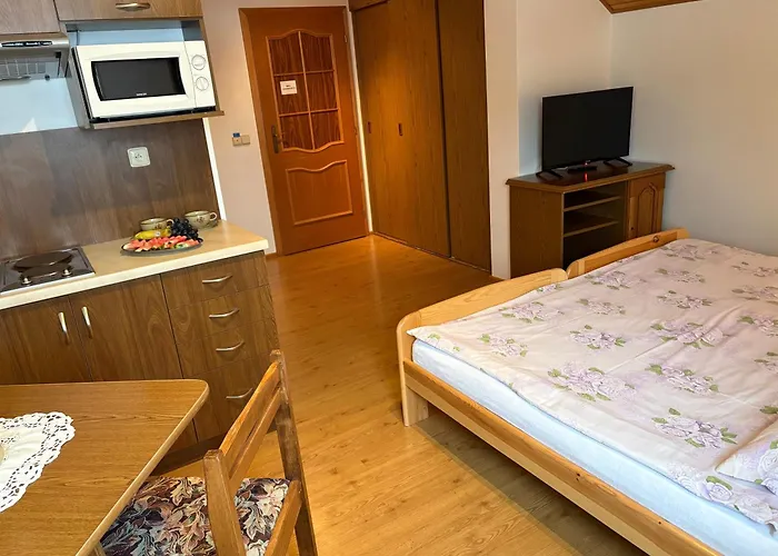 Hamstejn Πανσιόν 3*